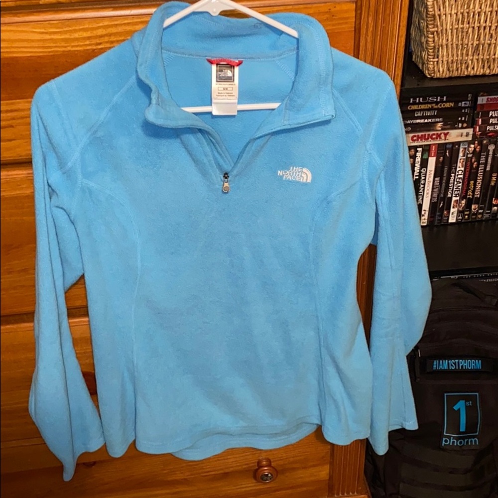 New women’s North Face half zip pullover medium